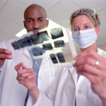 Air-polishing: un’arma per trattare gli impianti con perimplantite air-polishing impianti dentali perimplantite