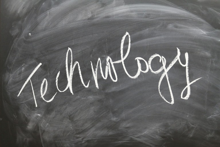 Il ruolo della medicina e della tecnologia nel plasmare il futuro della salute orale