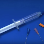 Procedure di endodonzia rigenerativa, disinfettanti e risultati DM_il dentista moderno_iniezione_siringa_endodonzia_irriganti canalari_anatomia endodontica_fluidodinamica