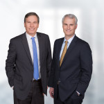 Storica fusione nel mondo del dentale: nasce Dentsply Sirona Dm_il dentista moderno_stretta di mano_fusione DentsplySirona