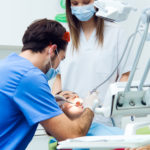 Trattamento implantare postestrattivo e bone grafting contestuale DM_il-dentista-moderno_Fattori-rischio-nel-mantenimento-di-mini-impianti-ortodontici.jpg