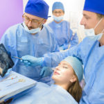 Chirurgia ortognatica computer assistita DM_il dentista moderno_corticomia_Dall'India una singolare tecnica per ottenere vantaggi ergonomici in chirurgia estrattiva