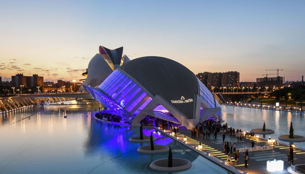 Una delle più scenografiche location di Valencia, l’Hemisfèric,