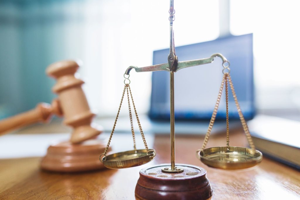 Iandolo e Ghirlanda professionista titolare unico dello svolgimento delle attività professionali