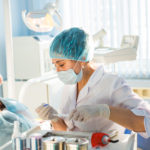 Tecnica adesiva nel posizionamento del perno in fibra: un aggiornamento delle evidenze in ambito tecnico DM_il-dentista-moderno_Tecnica-adesiva-nel-posizionamento-del-perno-in-fibra.jpg