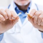 Tabagismo, il Mario Negri invita i dentisti a firmare un patto di indipendenza