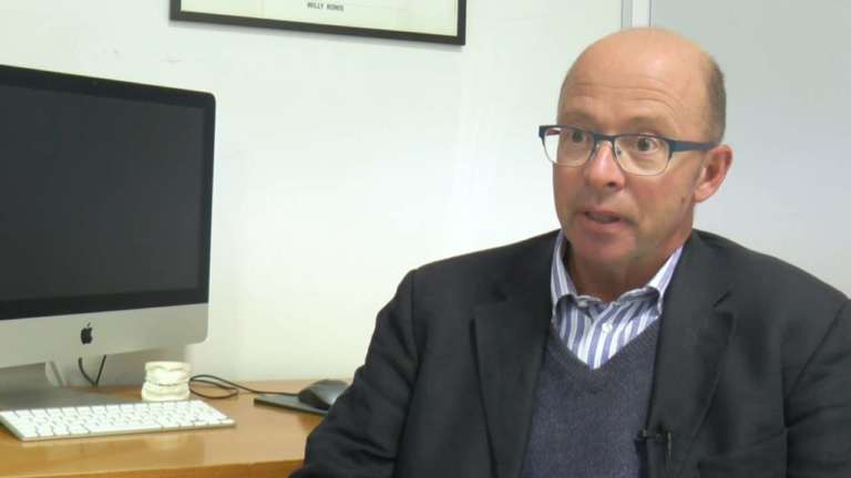 Riabilitazione protesica con impianti nel settore estetico e nei casi complessi