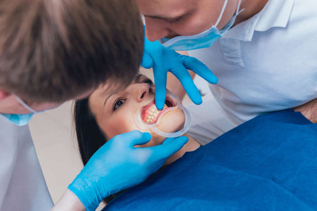 DM_il dentista moderno_anatomia condilare_guida incisiva