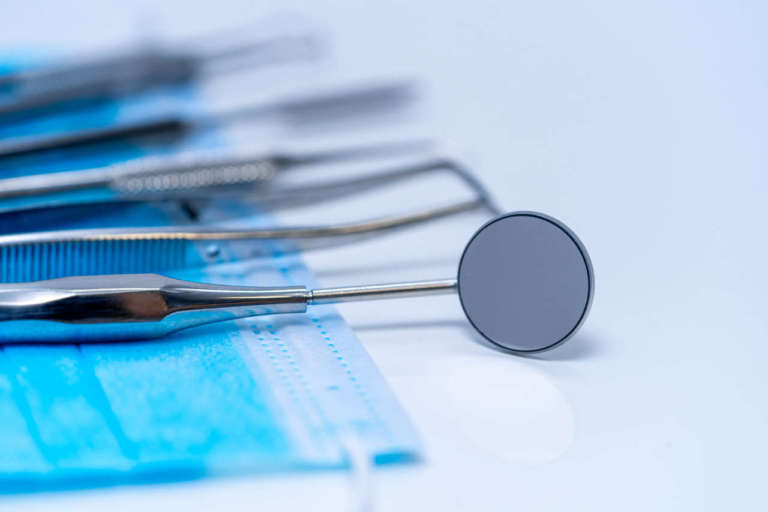 Iandolo: attenzione alle politiche di marketing dei produttori di allineatori trasparenti