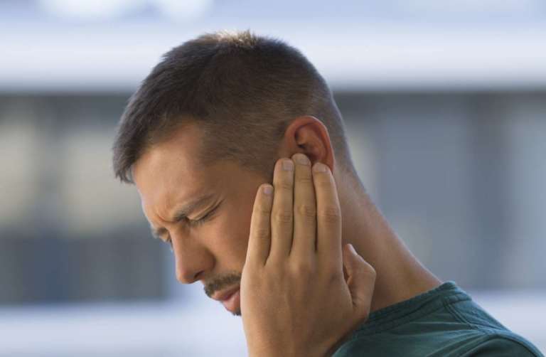 Disturbi temporomandibolari e acufene corrono spesso insieme