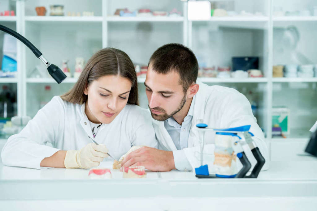 Odontotecnici e professioni sanitarie