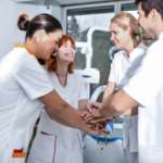 Team odontoiatrico, aumentare la motivazione all’interno dello studio team odontoiatrico