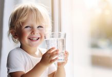 La concentrazione di fluoro in acque potabili e dentifrici: protezione lesione cariosa/rischio fluorosi nel bambino 0-72 mesi Fluoro acque fluorosi