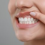 Infiammazione parodontale e zuccheri in eccesso: cosa dice la ricerca zuccheri parodontite