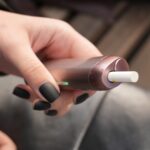 Fumo e sigarette elettroniche: allo studio l’impatto sulla salute parodontale Fumo