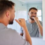 Spazzolare i denti, un gesto personale difficile da cambiare Spazzolare i denti
