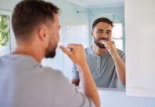 Spazzolare i denti, un gesto personale difficile da cambiare Spazzolare i denti