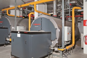 LA PEDANA CALPESTABILE sulla parte superiore semplifica il montaggio e la manutenzione e protegge l'isolamento termico da danneggiamenti.