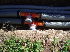 LA PARTICOLARE TECNICA di collegamento Fusapex a manicotti elettrosaldabili in polietilene reticolato, utilizzabili a temperature fino a +95 °C e dall’ottimale resistenza a prodotti chimici.