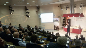 LA RIUNIONE Clivet è stata accompagnata da un’attività di team building… “ai fornelli”.