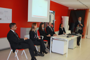 I RELATORI della conferenza Immergas rispondono alle domande dei giornalisti.