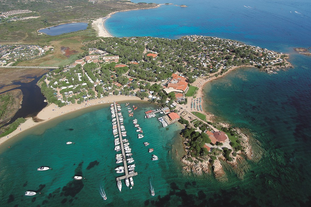 IL CENTRO VACANZE Isuledda, situato a Cannigione di Arzachena (Ot) in Costa Smeralda, propone da tempo diverse soluzioni di hospitality.