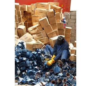 Distruzione di elettropompe Pedrollo contraffatte