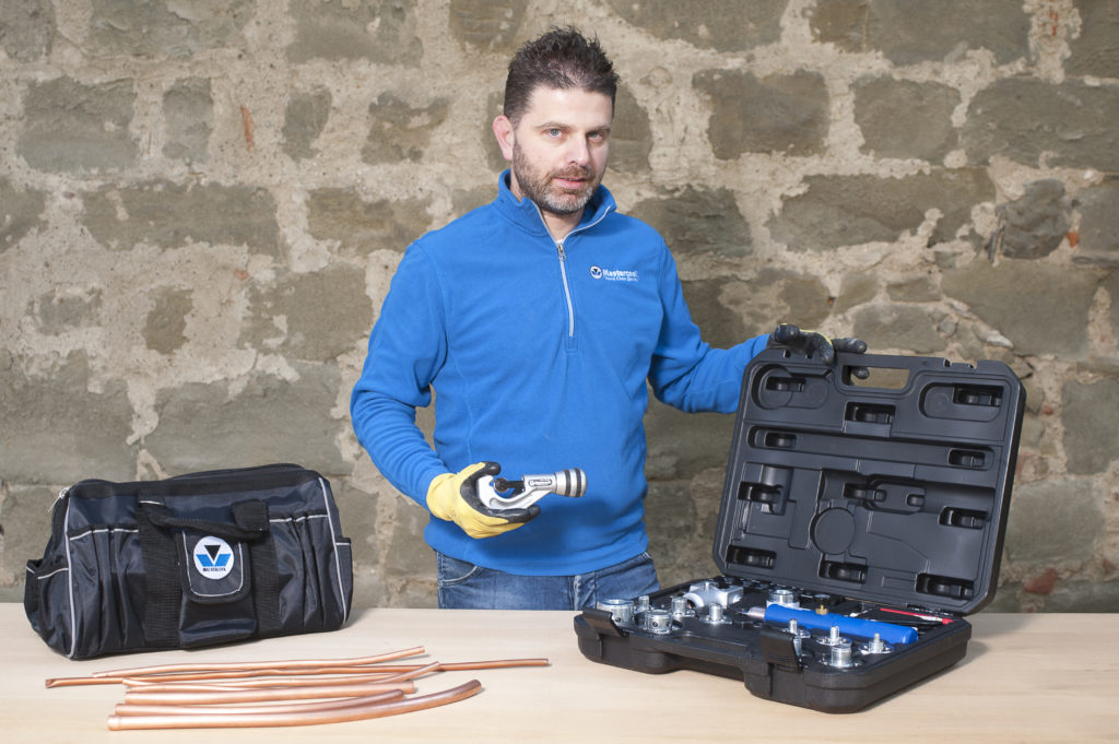 Hydra Swage Mastercool Inc.