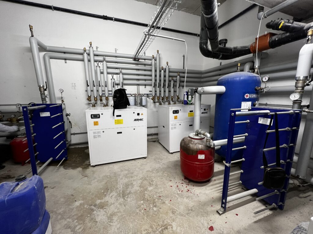 riscaldamento a pavi­mento pompa di calore