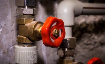 Tubature idriche e rispetto dei limiti ex Art 889 C.C.