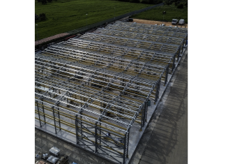 Smetar, magazzino esterno autoportante con copertura telonata