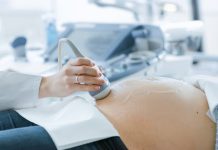 Sbadigli nel grembo materno: associazione con il peso alla nascita