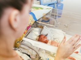 NIDCAP: la famiglia è la “cura” per i neonati prematuri