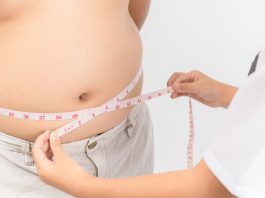 Alto indice di massa corporea, possibile impatto su sviluppo e attività neurale