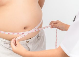 Alto indice di massa corporea, possibile impatto su sviluppo e attività neurale