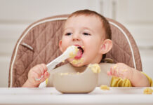 Mangiare in autonomia “educa” anche il linguaggio