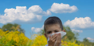 Rinite allergica in aumento tra bambini e giovani: fondamentale una presa in carico tempestiva