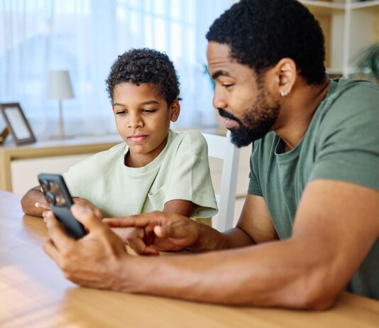 Alleanza Unicef e Iostaccolaspina a tutela dei minori contro i rischi del digitale