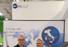 Magnaghi Aeronautica e Roboze: partnership industriale per la stampa 3D Da sinistra: Alessio Lorusso (CEO & fondatore di Roboze) e Paolo Graziano (CEO di Magroup).