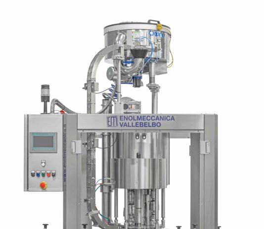 Tappatrici Enolmeccanica Vallebelbo: la versatilità è il valore aggiunto tappatrice Enolmeccanica