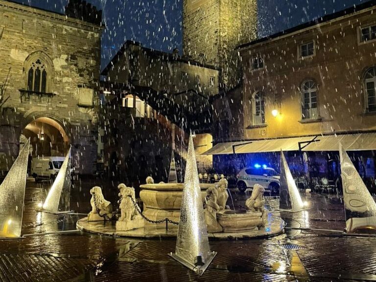 Mirabilia si accende: PIL illumina le installazioni del Christmas Design