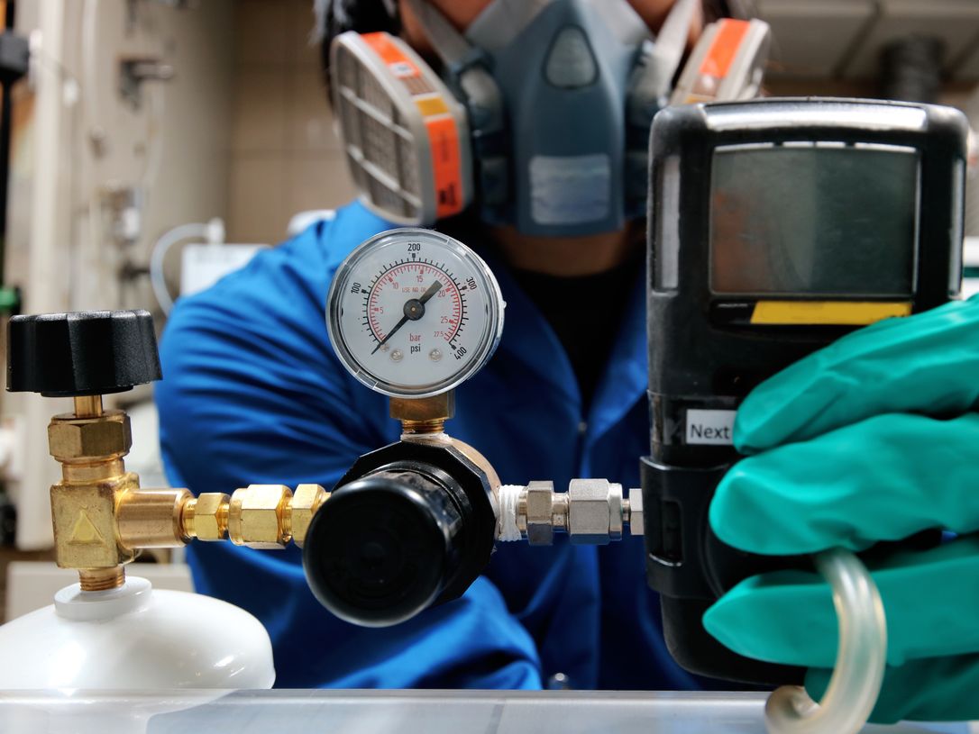 Stazione di riduzione della pressione del gas antiscivolo che regola la pression