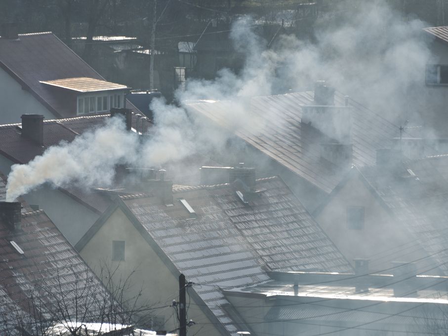 Emissione di gas e fumi pericolosi