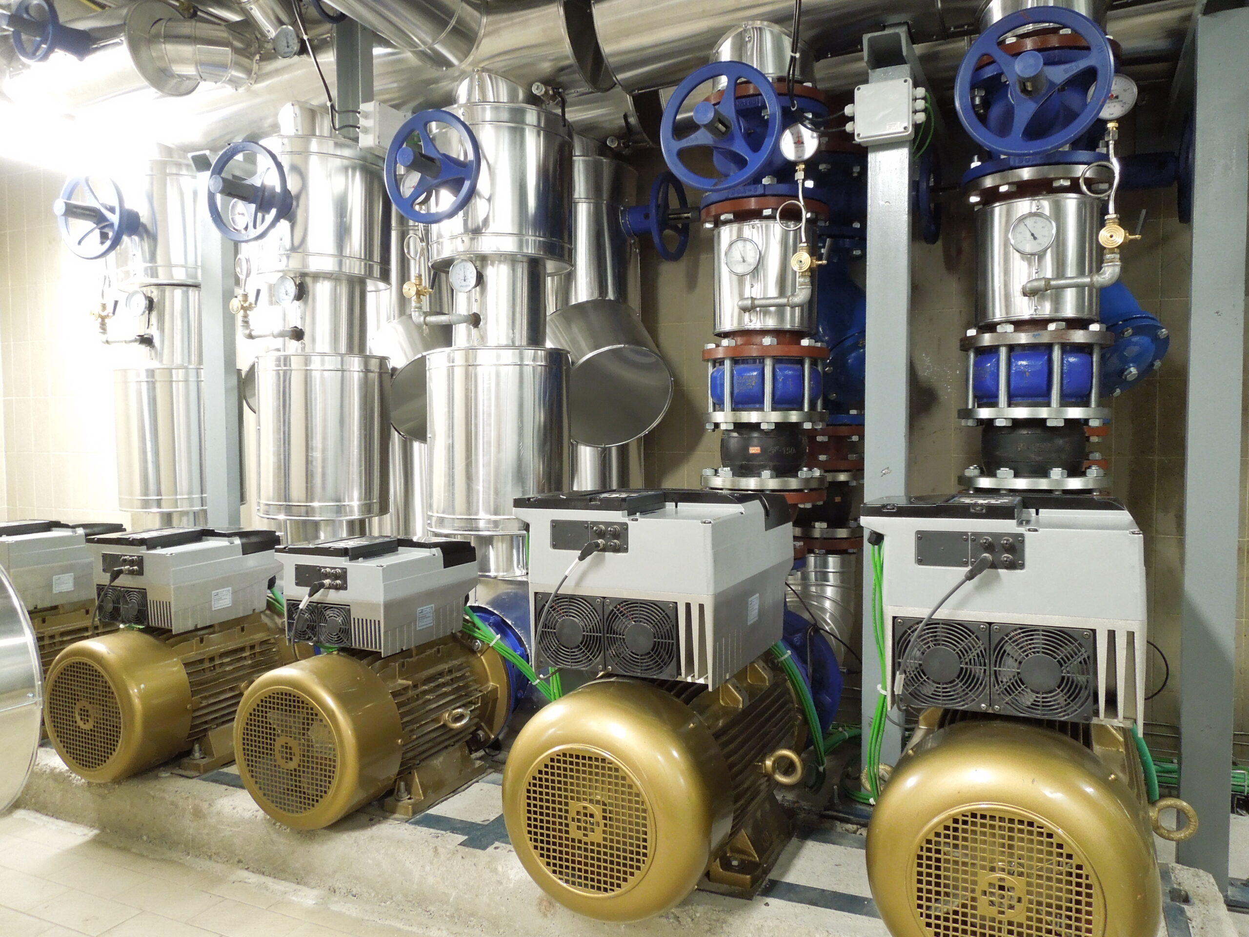 Alcuni tra i più importanti musei e monumenti storici italiani sono diventati più efficienti ed ecosostenibili grazie ai prodotti KSB. Nella foto, l’impianto di Palazzo Grassi a Venezia.