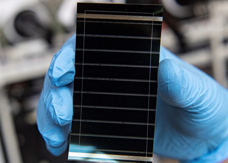 pannelli fotovoltaici subacquei