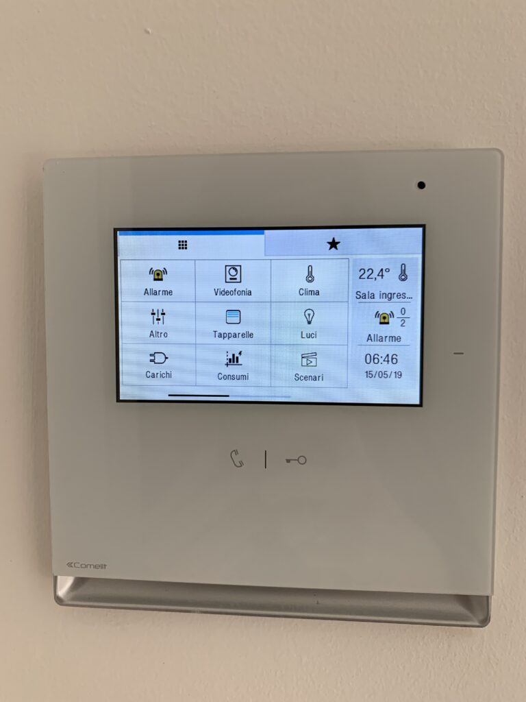 supervisore domotico Comelit