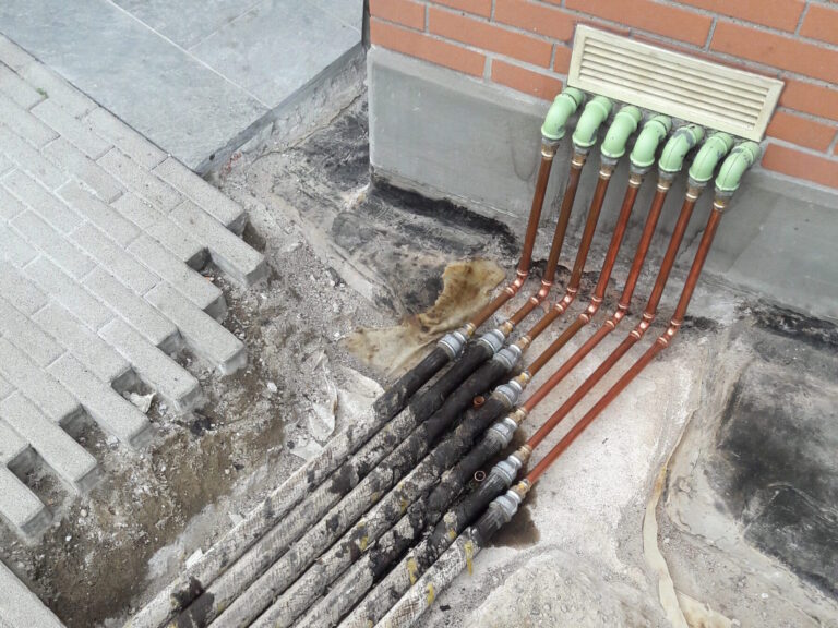 tubazioni private su suolo condominiale
