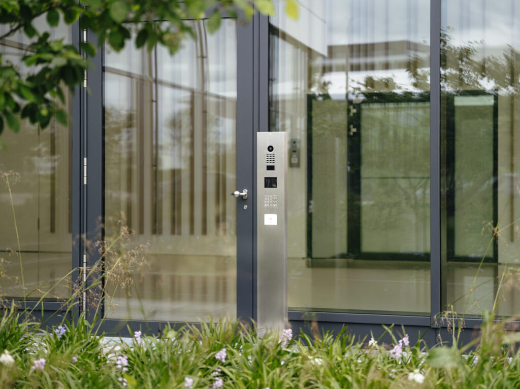 controllo accessi immobili commerciali