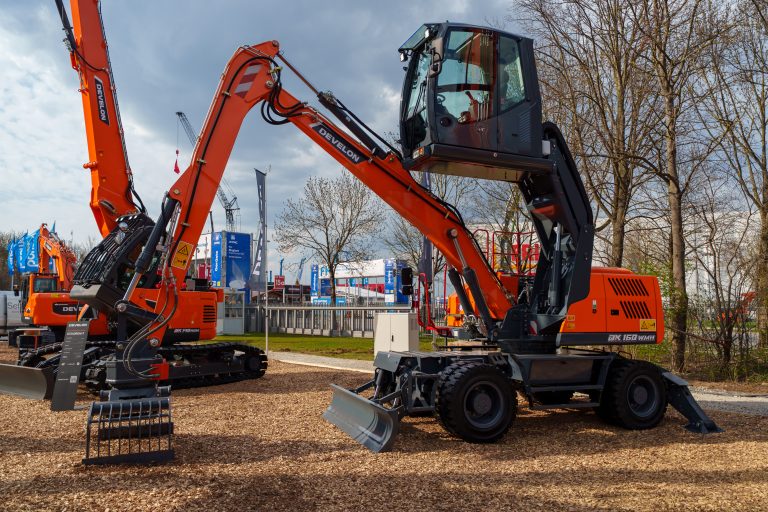 Develon – Atlas. Macchine per la movimentazione