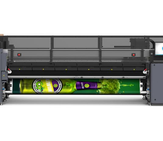 Le stampanti HP Latex 3500 e 3100 e la macchina da stampa per cartone ondulato HP Scitex 17000 hanno debuttato a Fespa HP Latex 3100.